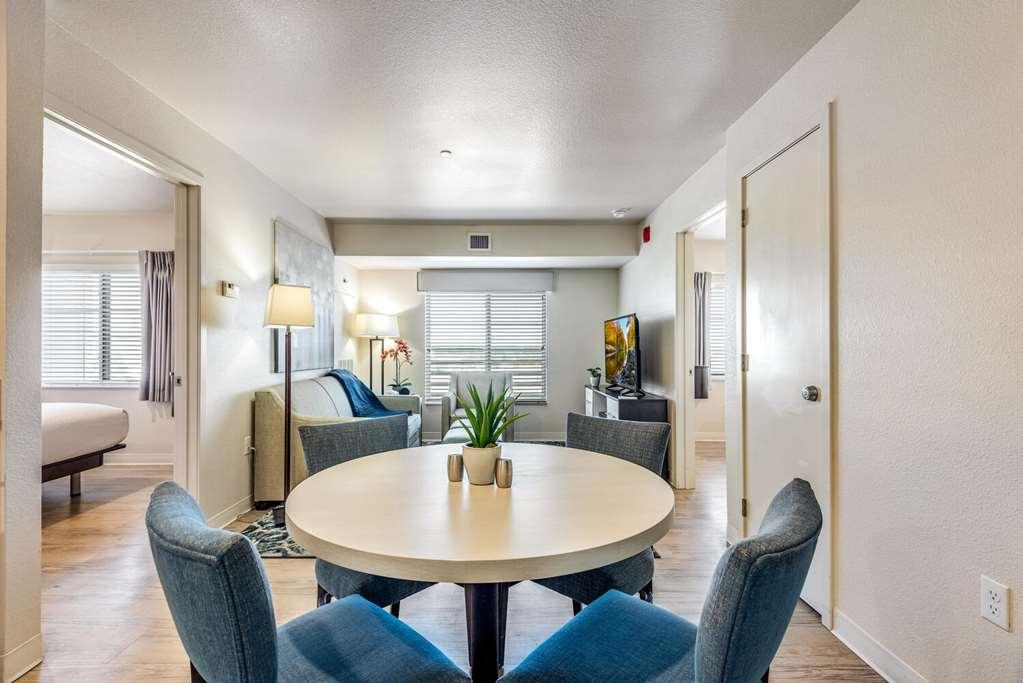 センテニアルParks Residential Denverアパートメント 部屋 写真