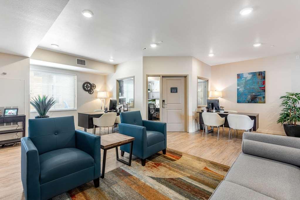 センテニアルParks Residential Denverアパートメント 部屋 写真